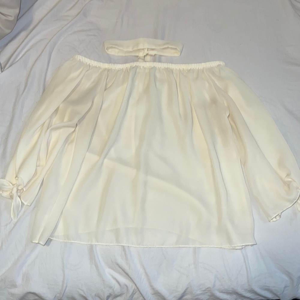 Chiffon off the shoulder choker top